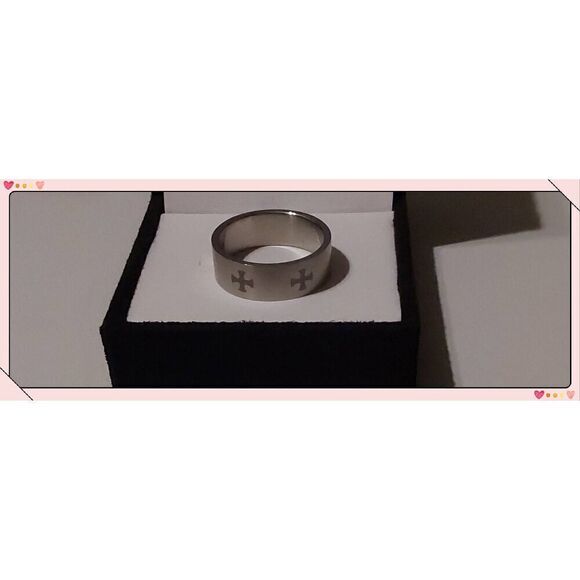 Mens' Cross Design 316L Stainless Steel Band Ring Sz 12 - Picture 1 of 2